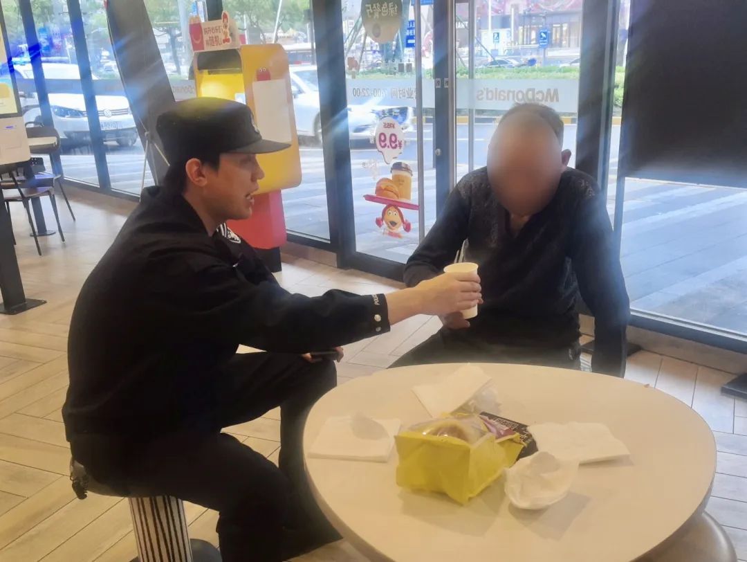 “时间就是生命，我不能在120来之前什么事都不做！”