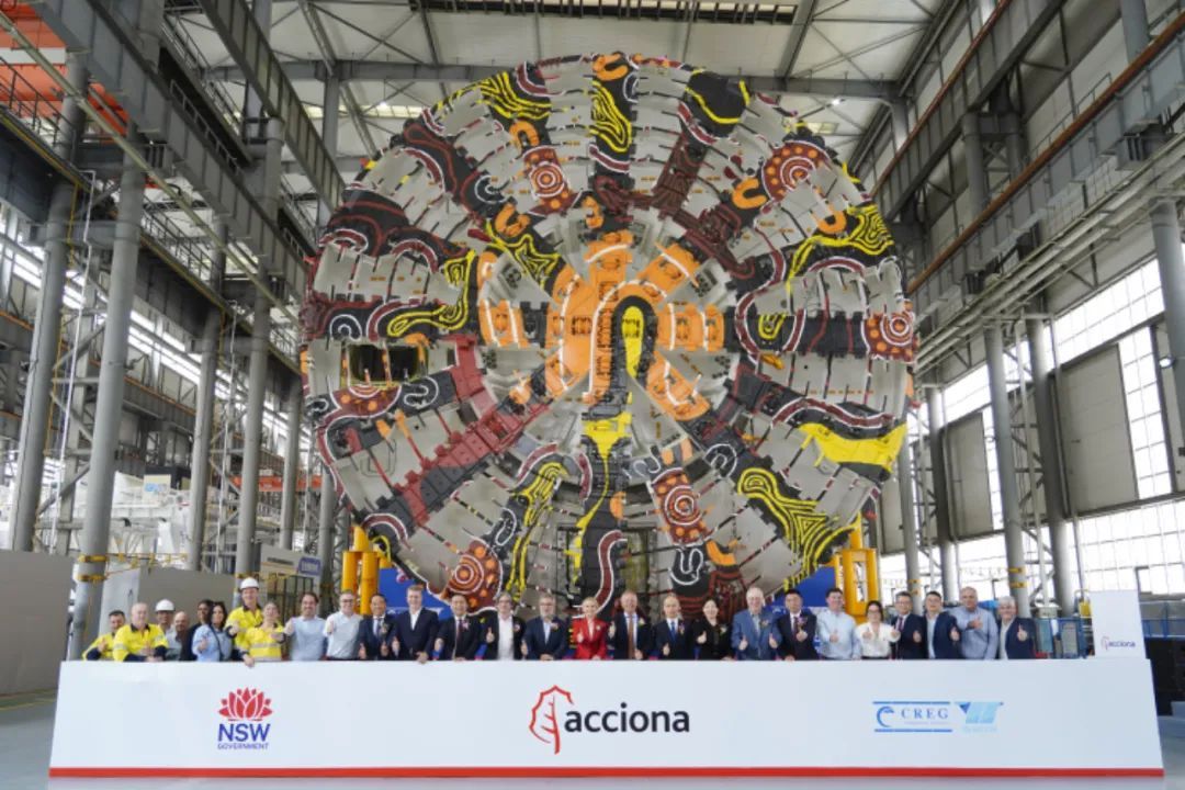 “河南造”大国重器刷新纪录 中国出口海外最大直径盾构机在郑下线 “河南造”大国重器刷新纪录 中国出口海外最大直径盾构机在郑下线