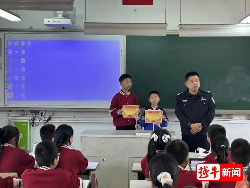 绍兴两位“小孩哥”，出名了！
