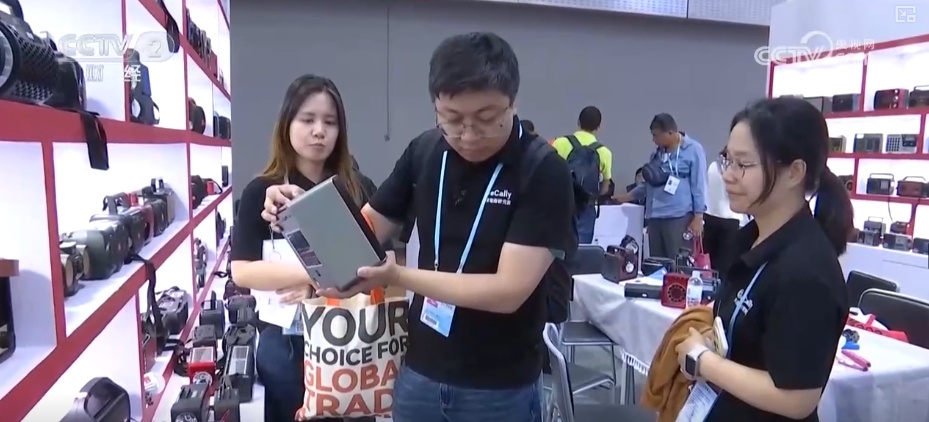 早布局、谋拓展，打出“组合拳”！外贸企业多维度发力寻找新商机