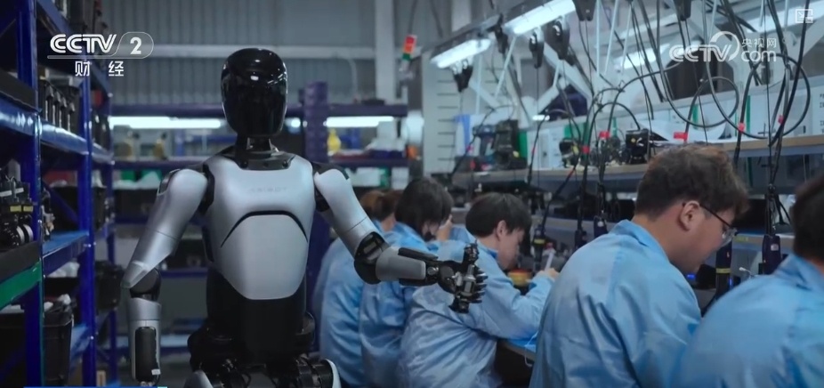 2.6万亿元、12.5万亿元、6.5%,数据支撑信心!中国为全球产业链供应链注入确定性 2.6万亿元、12.5万亿元、6.5%,数据支撑信心!中国为全球产业链供应链注入确定性