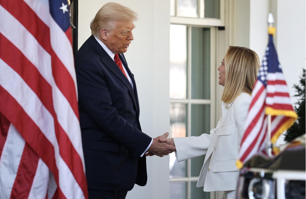 特朗普：“百分之百”相信能与欧盟达成贸易协议