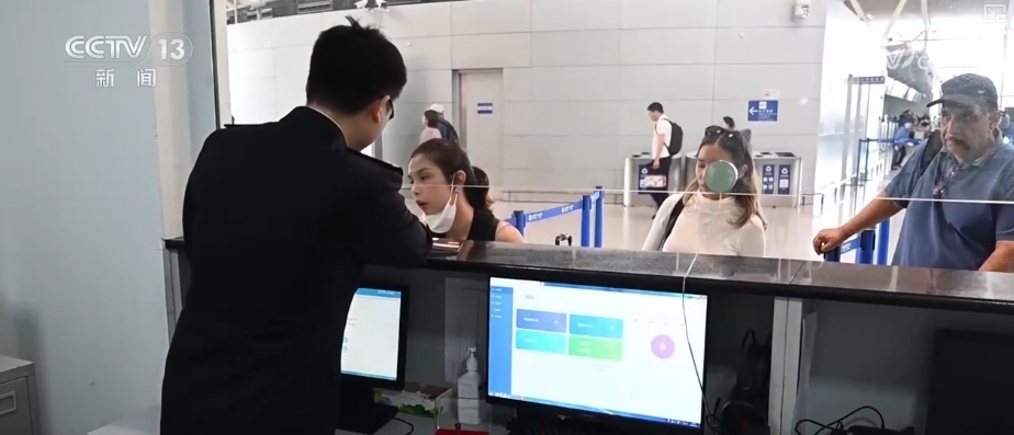 全方位打造便捷、友好消费环境 “即买即退”收获外籍游客好评