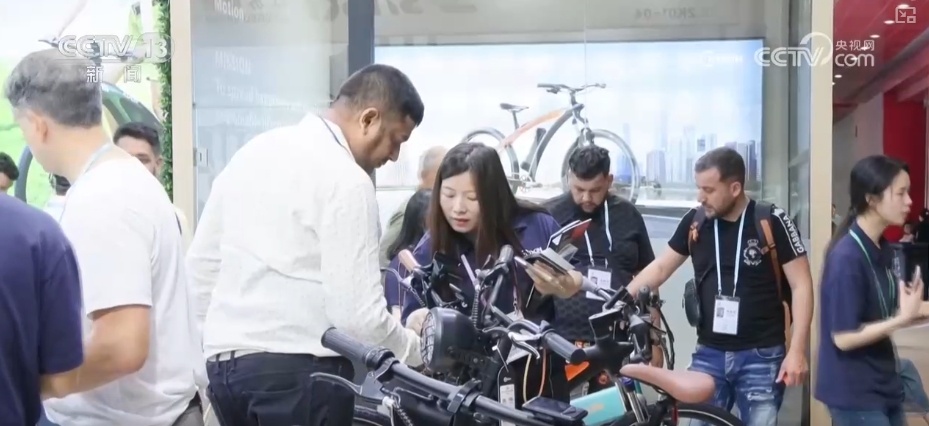 中国制造“逐绿向新”收获实打实订单 自主品牌产品出口规模逐年增长