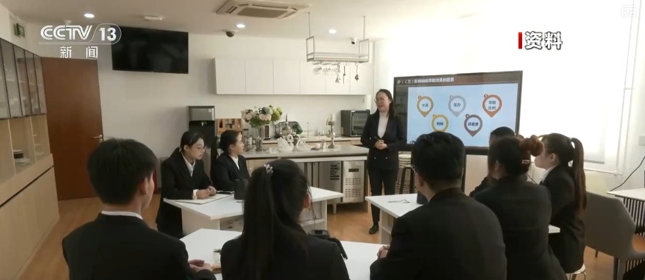 “优质服务供给+购新补贴扩围” 惠民升级撬动消费市场多元活力 “优质服务供给+购新补贴扩围” 惠民升级撬动消费市场多元活力