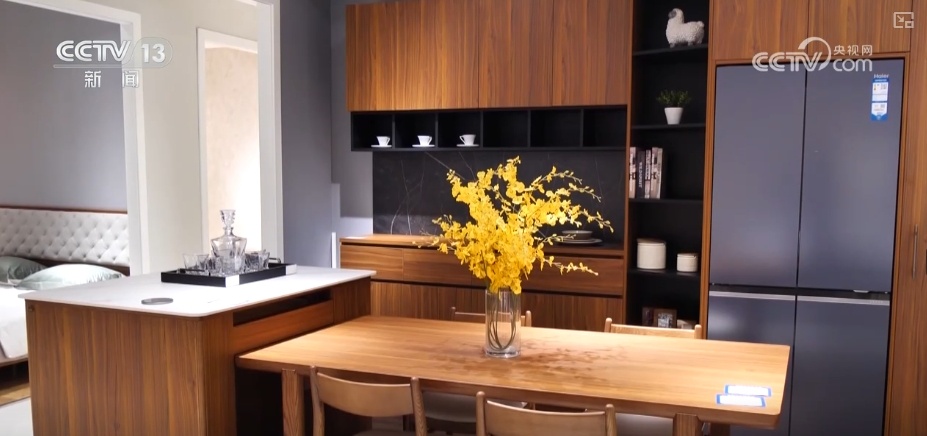 “优质服务供给+购新补贴扩围” 惠民升级撬动消费市场多元活力 “优质服务供给+购新补贴扩围” 惠民升级撬动消费市场多元活力