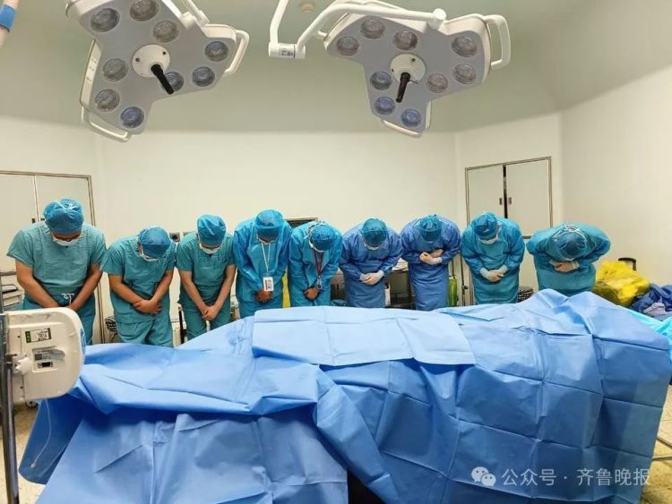 痛别！山东5岁男孩因病离世，捐献器官让5人重生，妈妈落泪嘶喊：我想让他活过来