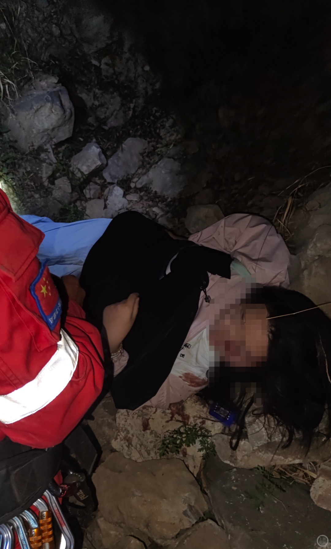 11名驴友夜间被困沁龙峡,有人坠崖!救援队:他们都是大学生 11名驴友夜间被困沁龙峡,有人坠崖!救援队:他们都是大学生