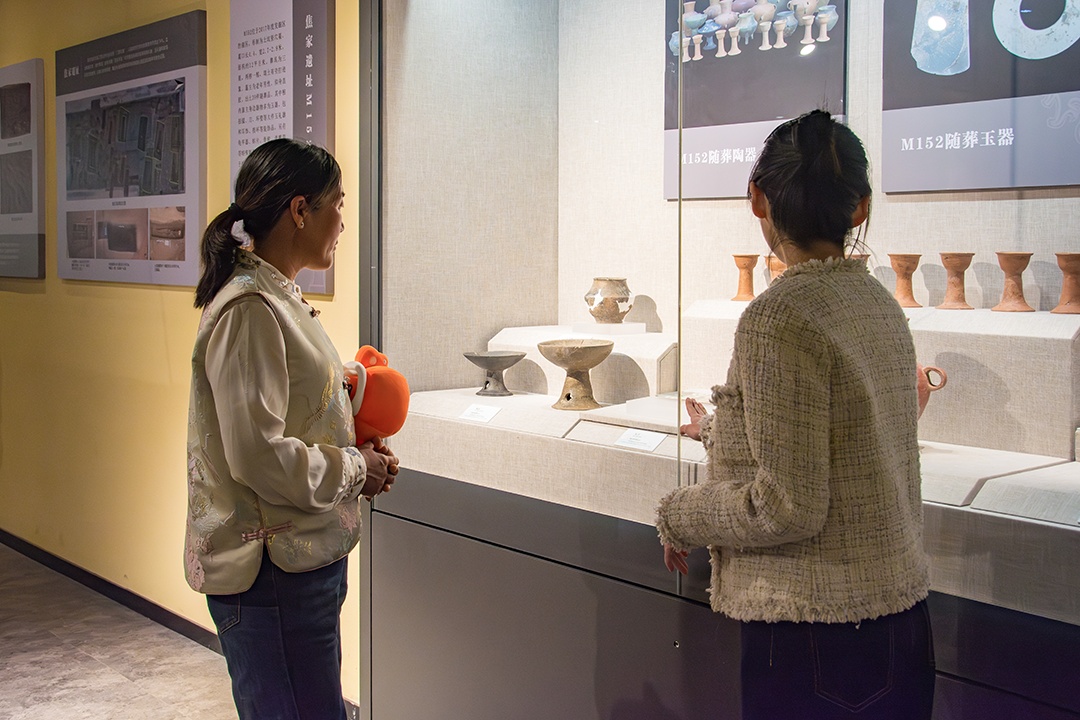 “沂蒙二姐”,“圆梦”大学校园! “沂蒙二姐”,“圆梦”大学校园!