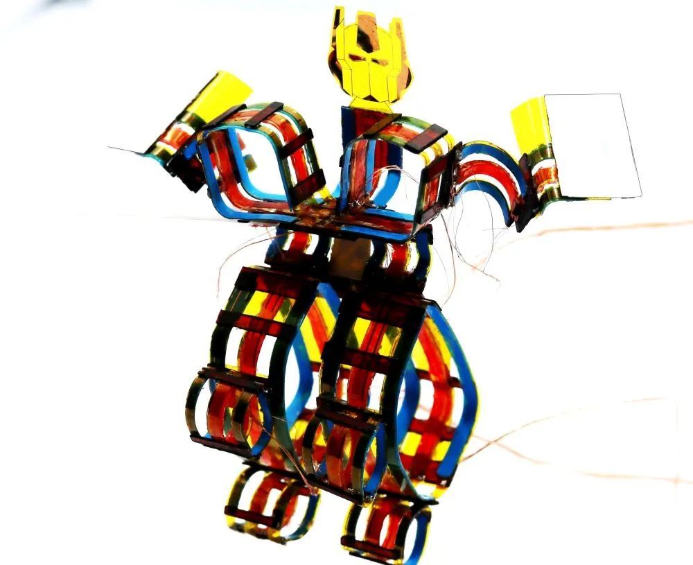 世界最小最轻!清华大学团队自主研制→ 世界最小最轻!清华大学团队自主研制→