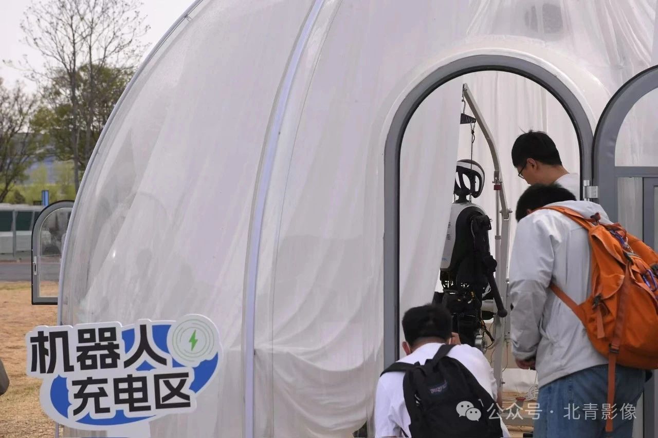 机器人半马，天工夺冠！好样的！