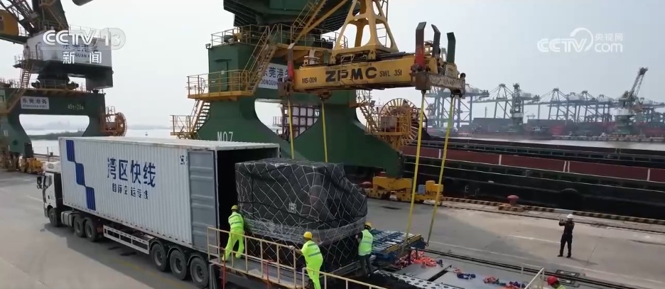 “香港服务+湾区制造”粤港合作为货物通达世界按下“加速键”