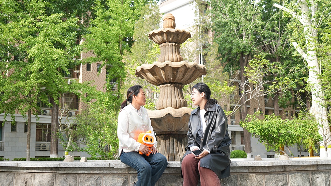 “沂蒙二姐”,“圆梦”大学校园! “沂蒙二姐”,“圆梦”大学校园!