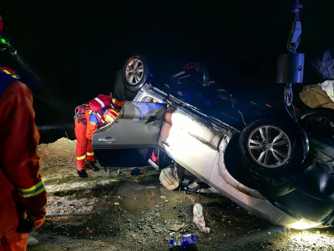 丈夫“坠河”失联3天后,“奇迹”出现却惹众怒…… 丈夫“坠河”失联3天后,“奇迹”出现却惹众怒……