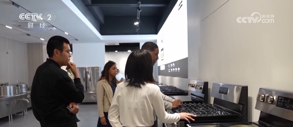 体验“中国制造”的魅力 多家企业迎来“外商探厂潮” 体验“中国制造”的魅力 多家企业迎来“外商探厂潮”