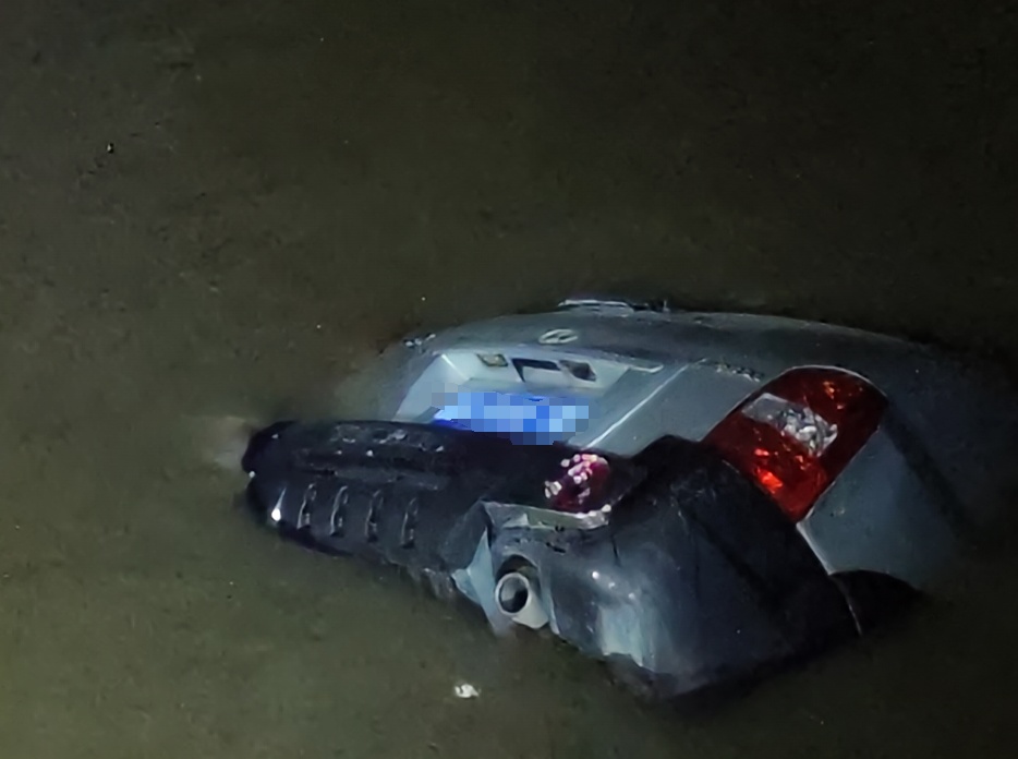 丈夫“坠河”失联3天后,“奇迹”出现却惹众怒…… 丈夫“坠河”失联3天后,“奇迹”出现却惹众怒……