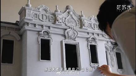 女生用巧克力复原圆明园海晏堂 女生用巧克力复原圆明园海晏堂