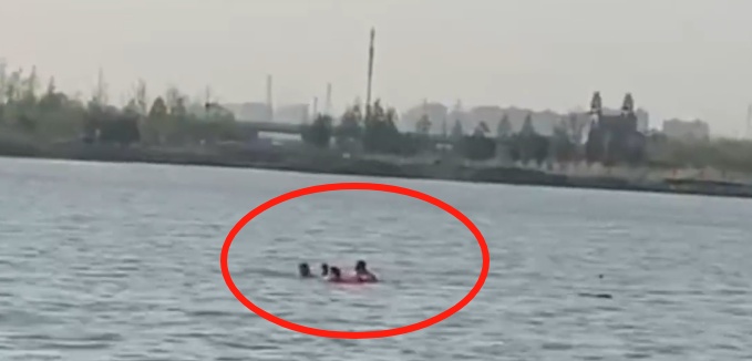 男子野外潜水时不幸溺亡，被发现时脚上绑有哑铃