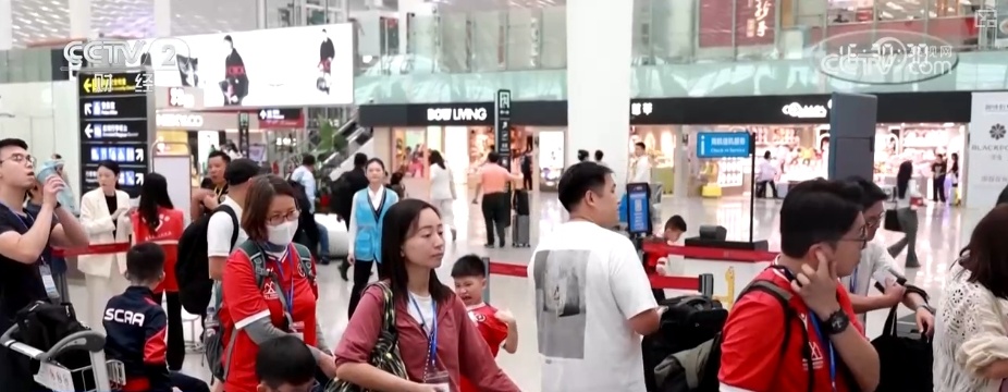 “经深飞”服务升级打造出行新体验 “港人北上”旅游消费人气旺