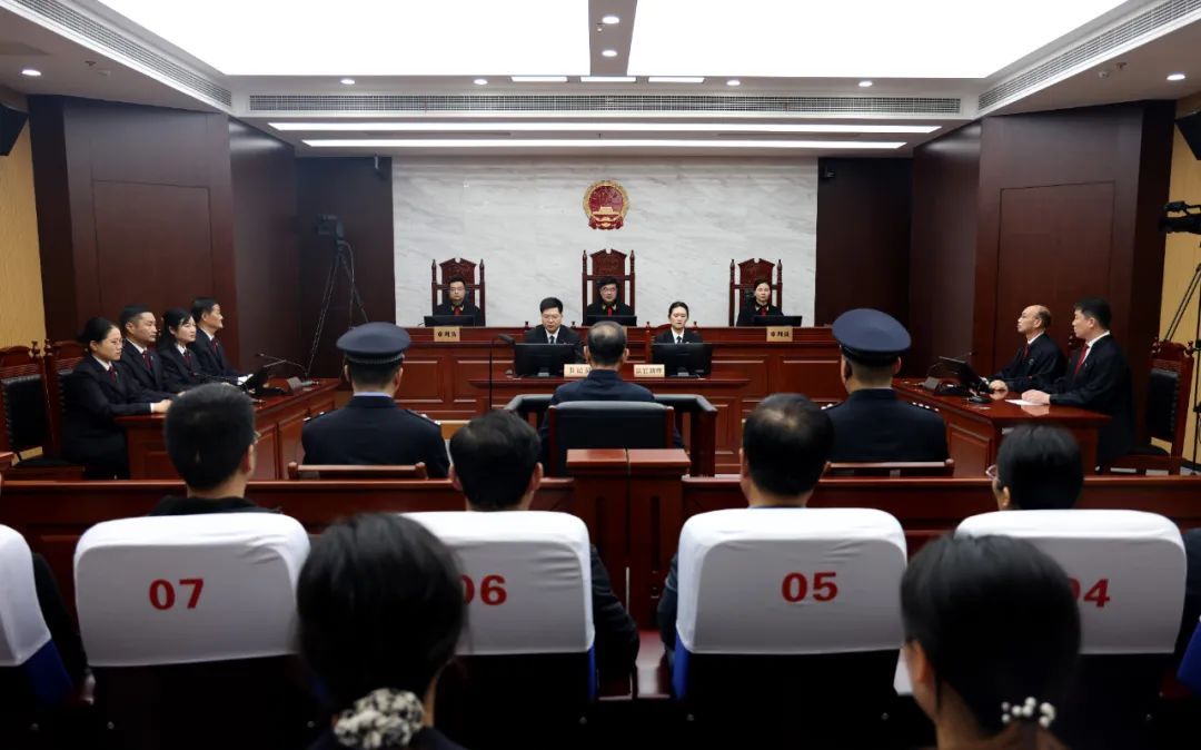 国家开发银行原党委委员、副行长李吉平受贿案一审宣判