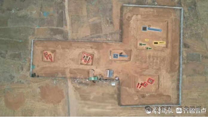 济南新发现13座古代墓葬，出土器物约220件
