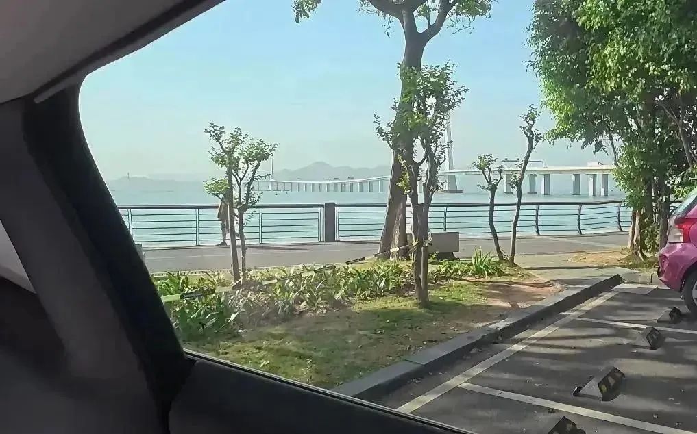 近4年不租房睡车里省10万!上热搜的程序员回应了:不为省钱,有“小别墅” 近4年不租房睡车里省10万!上热搜的程序员回应了:不为省钱,有“小别墅”