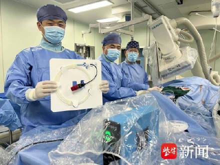 打乒乓球心脏骤停 在场人员心肺复苏 打乒乓球心脏骤停 在场人员心肺复苏