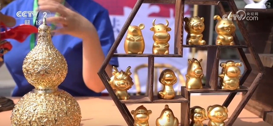 “老手艺”拥抱现代科技设计“非遗好物” 激发传统非遗消费新活力 “老手艺”拥抱现代科技设计“非遗好物” 激发传统非遗消费新活力