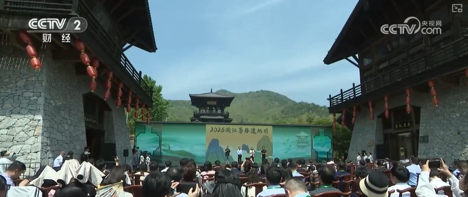 “老手艺”拥抱现代科技设计“非遗好物” 激发传统非遗消费新活力 “老手艺”拥抱现代科技设计“非遗好物” 激发传统非遗消费新活力