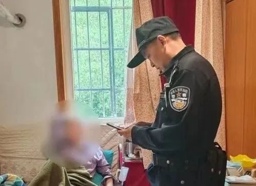 “你现在不要碰手机了！”保姆一声吼，守住老人355万