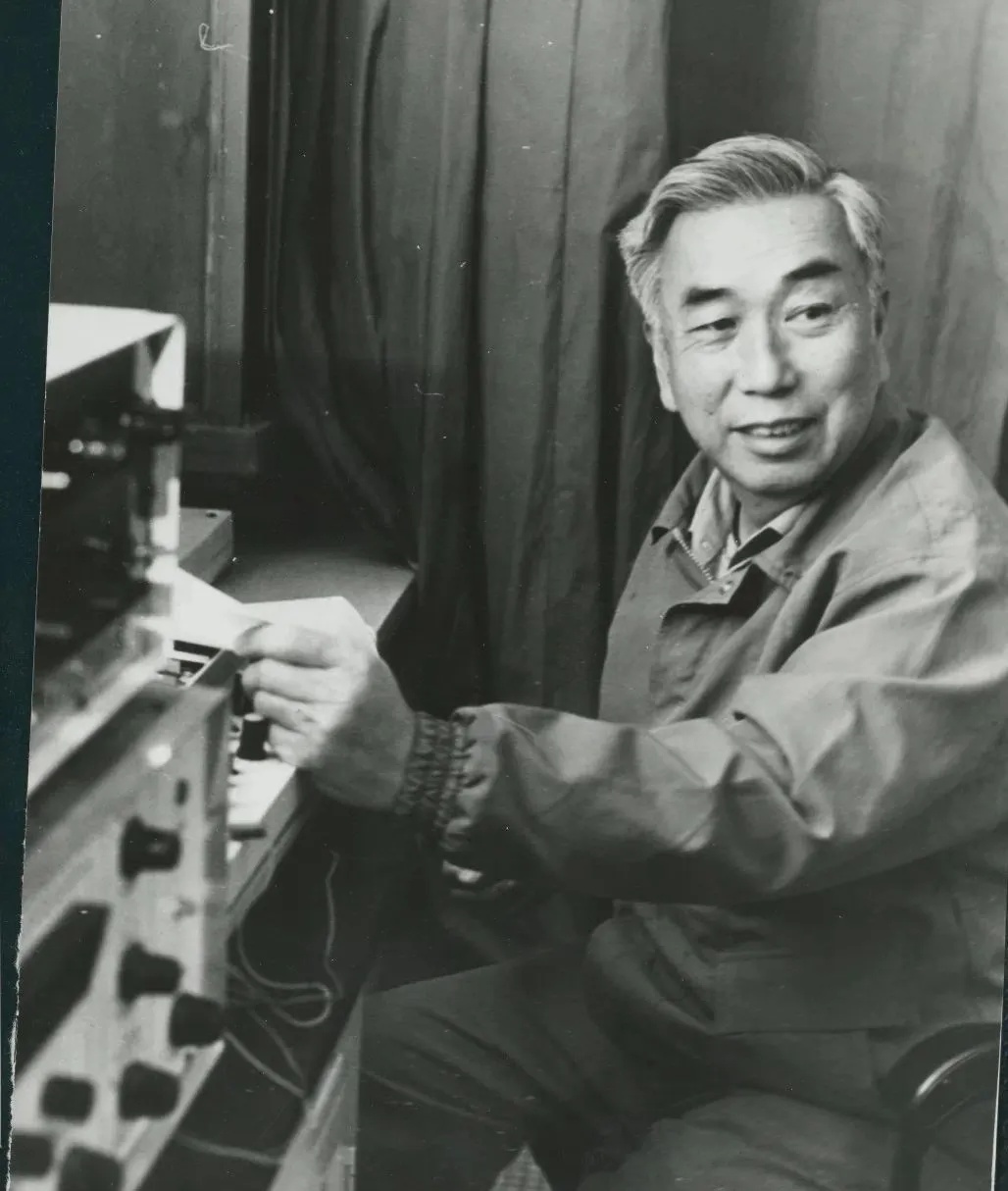 郭鹤桐同志逝世