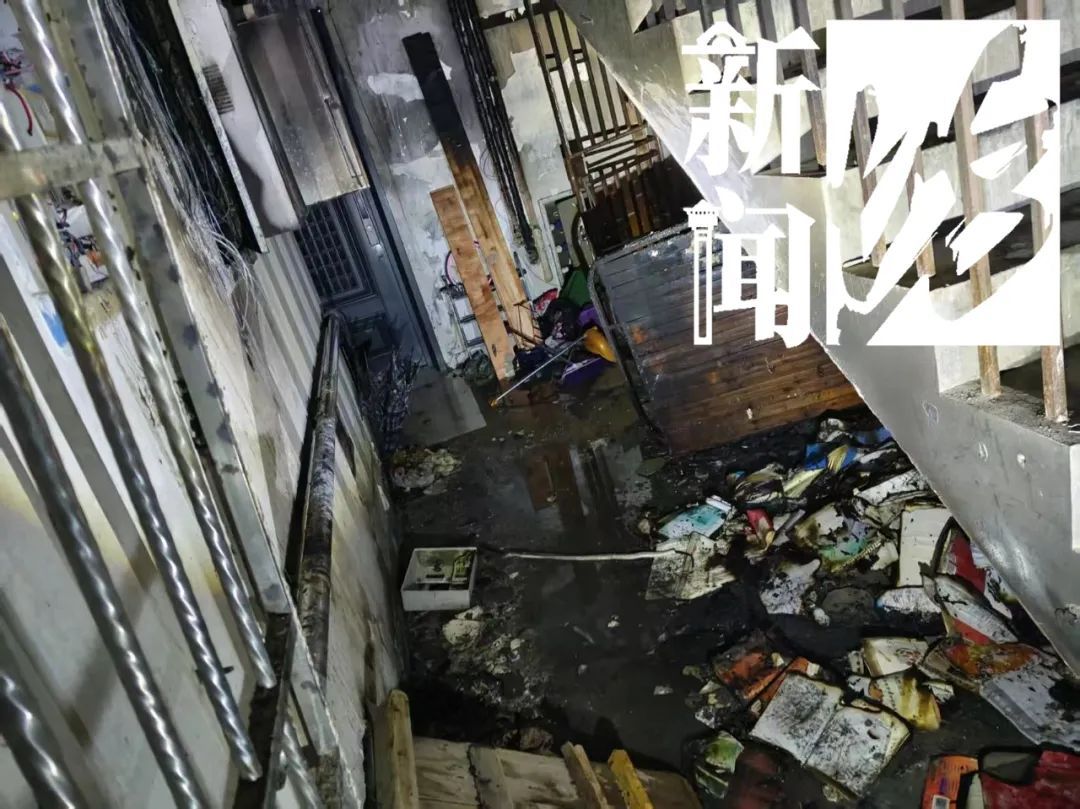 揪心！上海夫妻逃生中重度烧伤，性命垂危…百万治疗费谁来担责