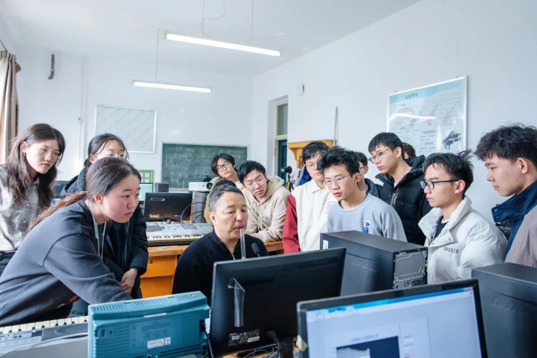 物理教授“吹拉弹唱”，学生还发了学术论文？灵感来自……