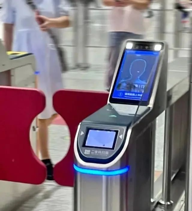 深圳地铁太“卷”，全国都知道了