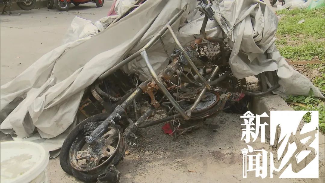 揪心！上海夫妻逃生中重度烧伤，性命垂危…百万治疗费谁来担责