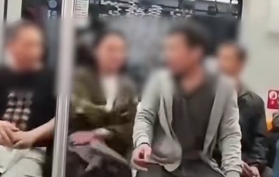 北京地铁上仗义执言女孩父母发声：为孩子挺身而出感到自豪