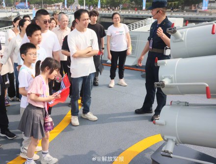 走!一起去军舰上看看 走!一起去军舰上看看