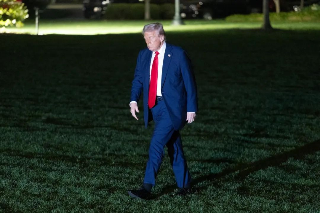 执政将满百日　特朗普政府面临国内“三重暴击”