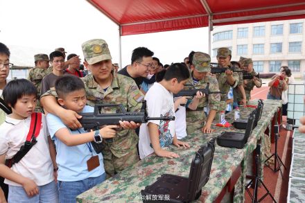 走!一起去军舰上看看 走!一起去军舰上看看