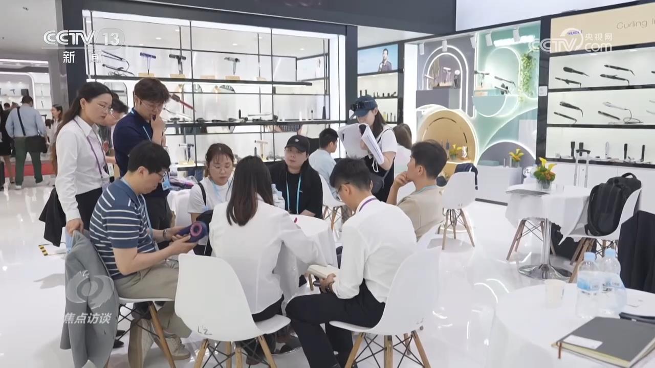 焦点访谈｜新老朋友齐聚羊城 广交会如何提供更多机遇？