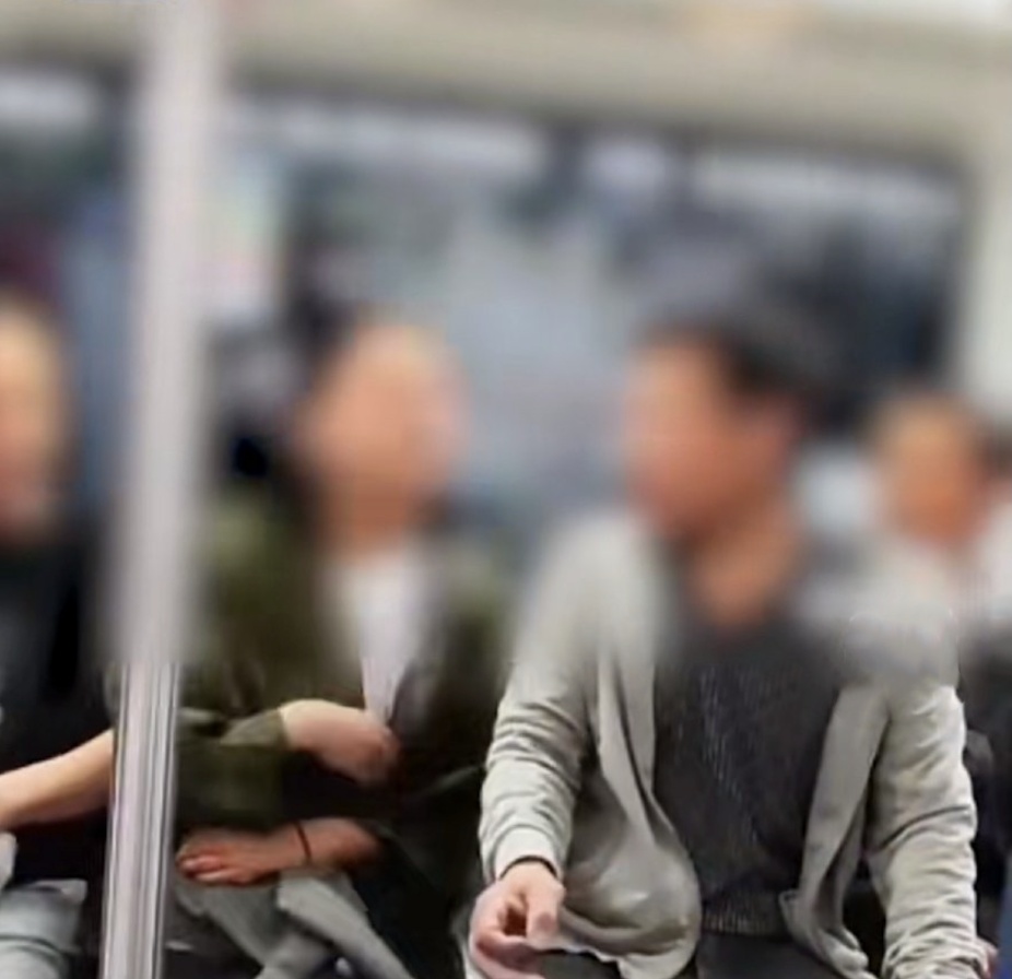 北京地铁 “挺身女子” 发声：我只是碰巧在那个时间和地点说了大家想说的话