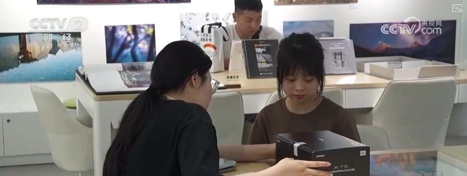 “观鸟经济”点绿成“金” “观鸟热”助推“文旅兴”激活消费多元活力