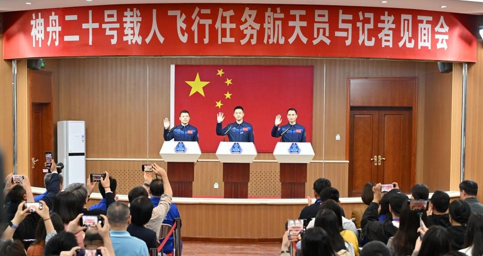 太空“换班”倒计时 “最佳搭档”乘组是这样“炼”成的