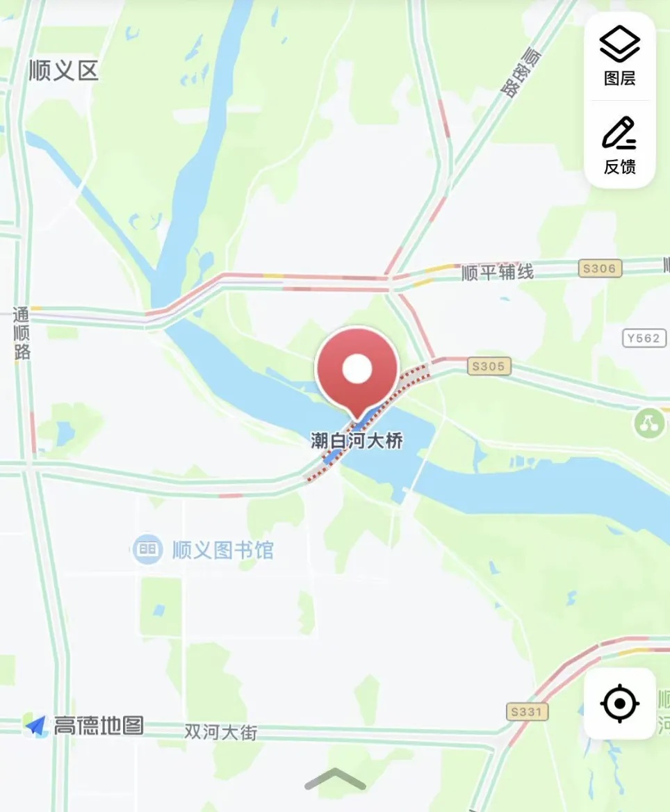 顺义潮白河大桥发生火情，无人员伤亡。交通提示——
