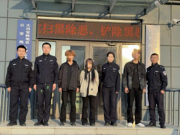 作案过程中对着摄像头“比心”……警方迅速“回礼” 作案过程中对着摄像头“比心”……警方迅速“回礼”