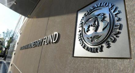 美关税措施冲击下 IMF下调全球经济增长预期