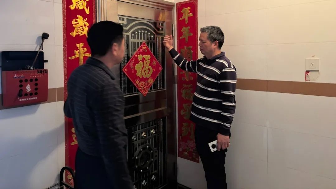 3年了!9楼住户“躺枪”被震,疑因7楼住户报复 3年了!9楼住户“躺枪”被震,疑因7楼住户报复