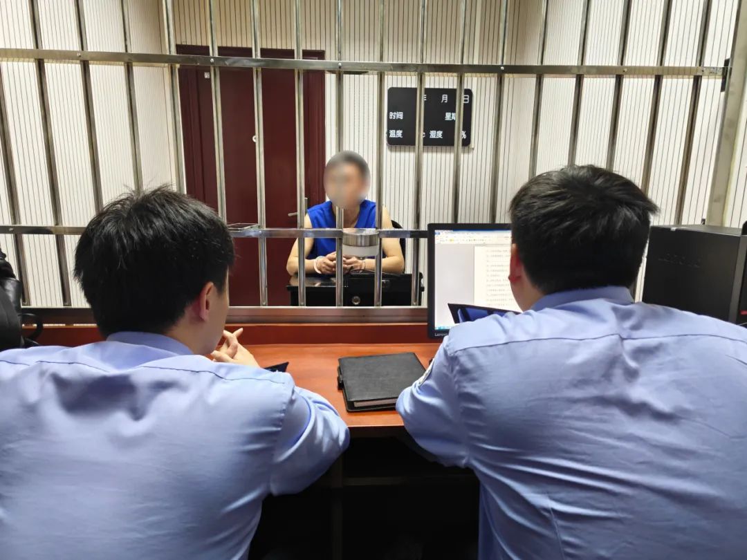 上海警方严厉打击整治网络谣言 破获利用AI造谣案件