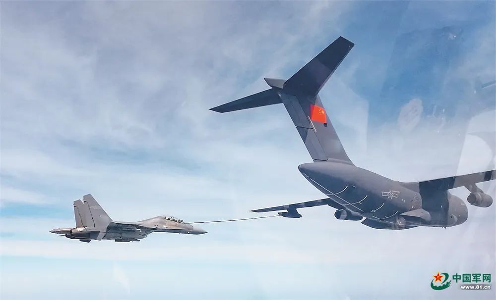 空军航空兵某旅组织合同战术训练