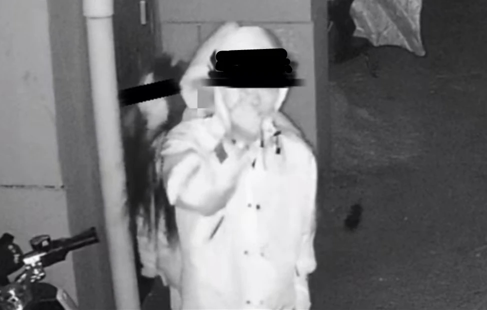 作案后还敢对着监控“示爱”?没想到的是…… 作案后还敢对着监控“示爱”?没想到的是……